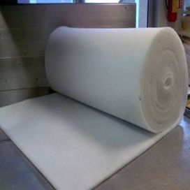  Polyesterfiber (møbelvatt) til polstring.